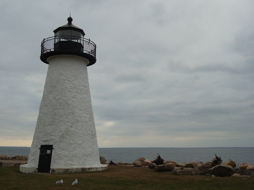 Ned's Point Lighthouse景点图片