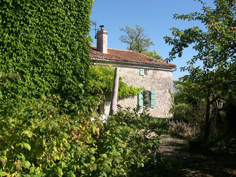 Nanteuil-Auriac-de-Bourzac旅游攻略图片