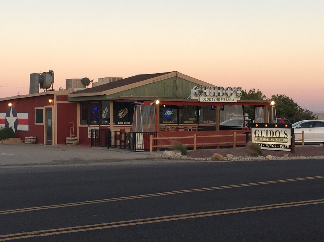 Edwards餐馆和美食-Guido's Pizza & Pasta