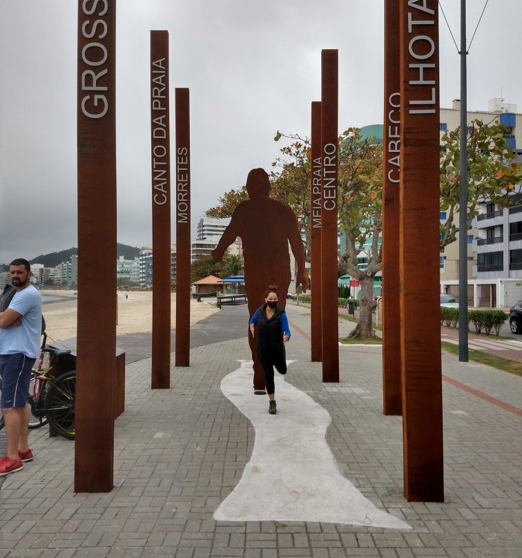 Monumento O Caminhante