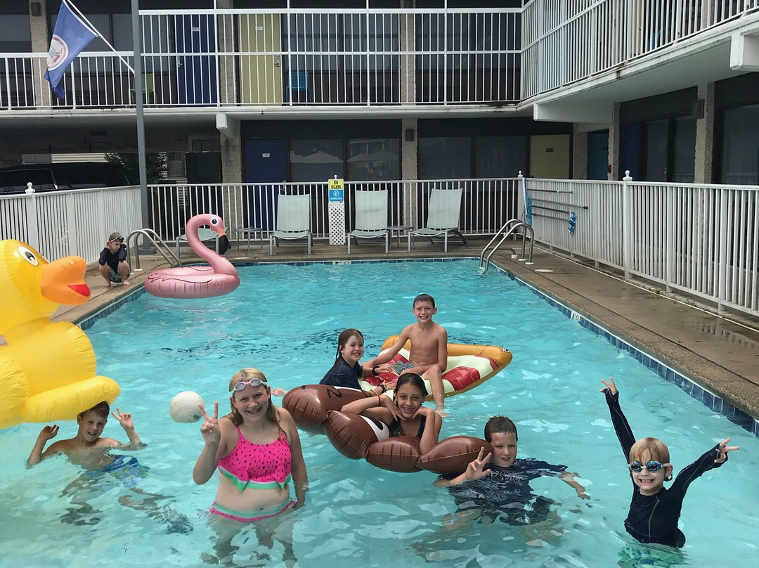 Beach House Dewey主图