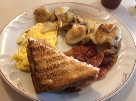 Capon Bridge餐馆和美食-Doodle's Place