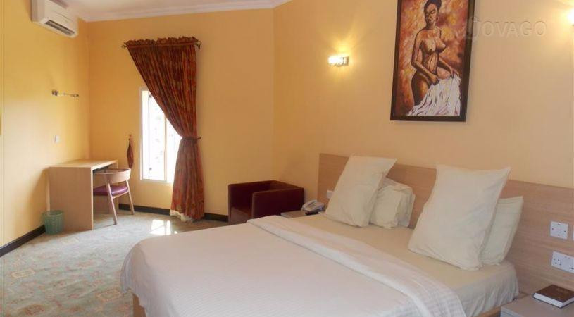 KrisCourt Hotel