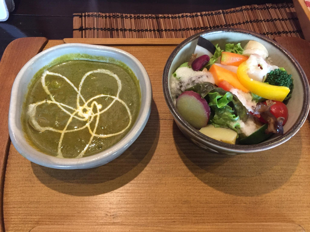 三日月食堂