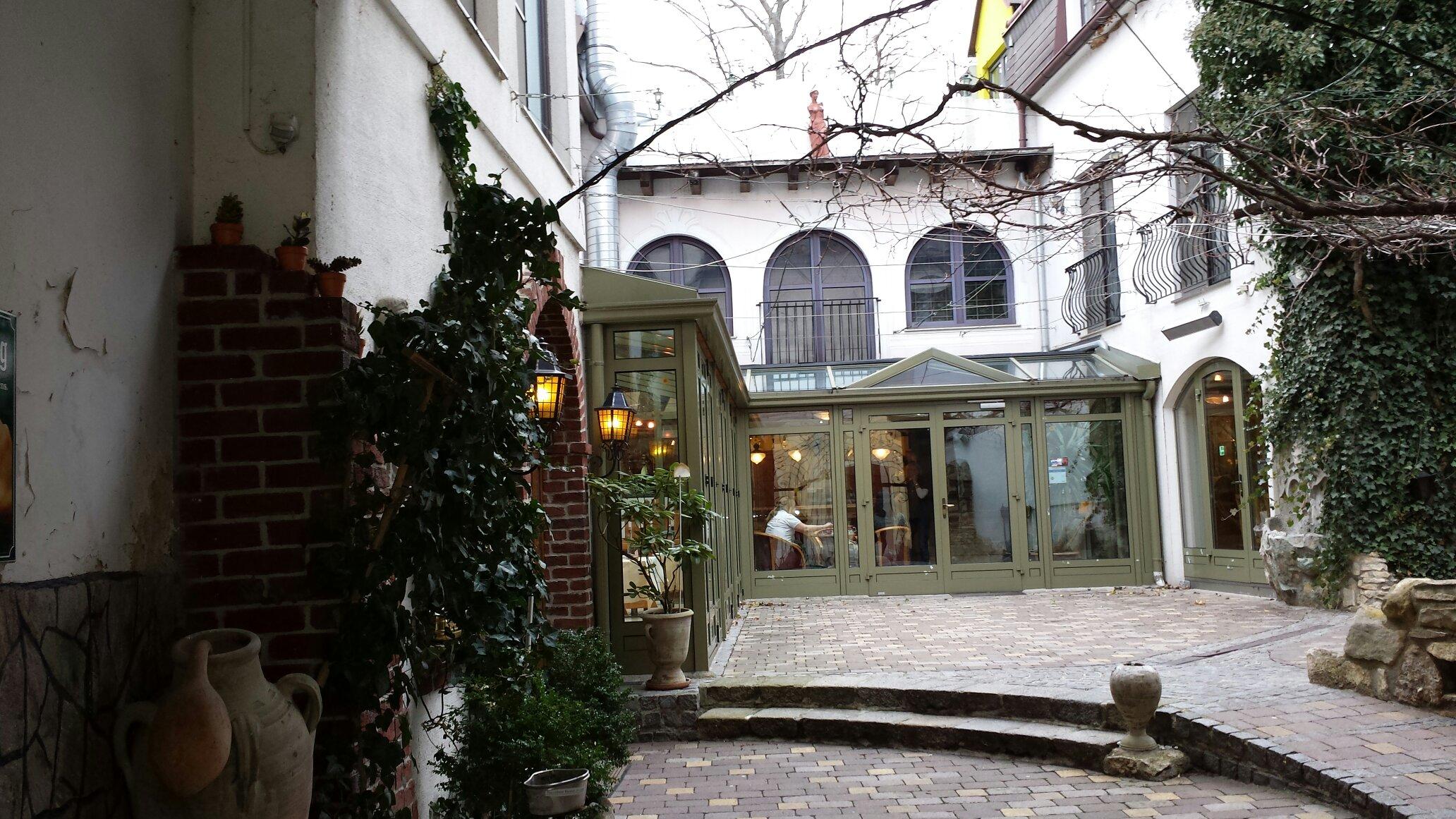 Weinlaubengasthof Rathausstueberl-浴室