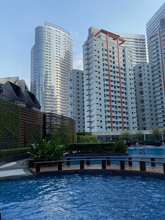The Alpha Suites-泳池