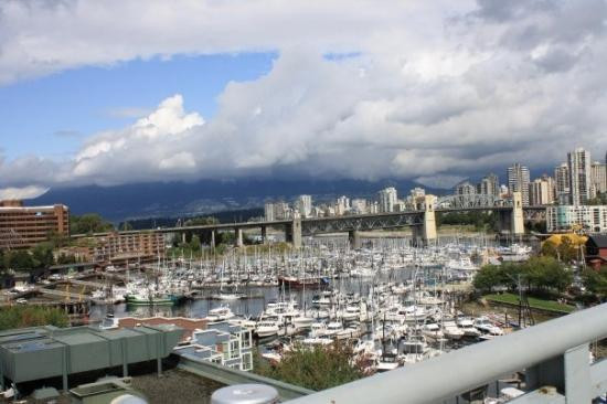 格兰佛岛-温哥华必去景点