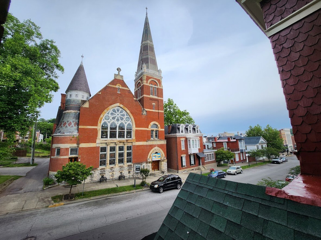 Moon River Bed & Breakfast主图