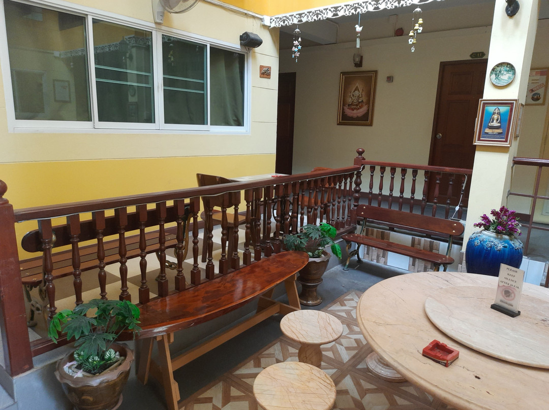 萨森山姆酒店主图