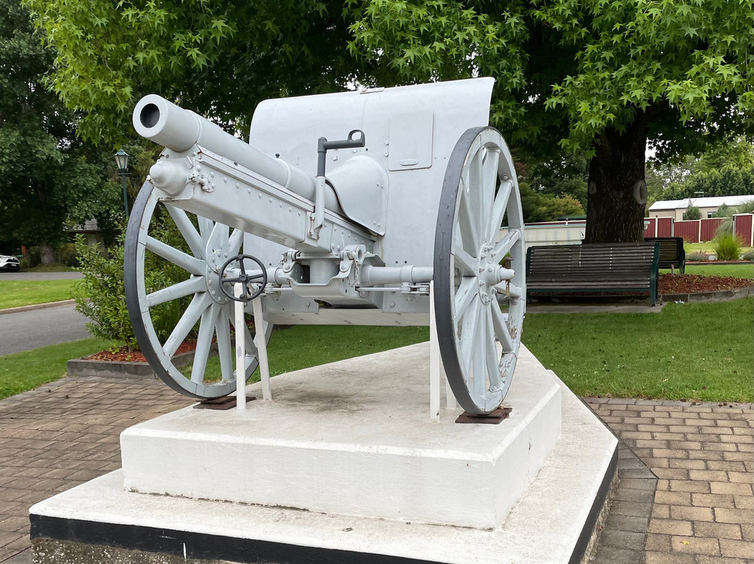Soldiers Memorial Park景点图片