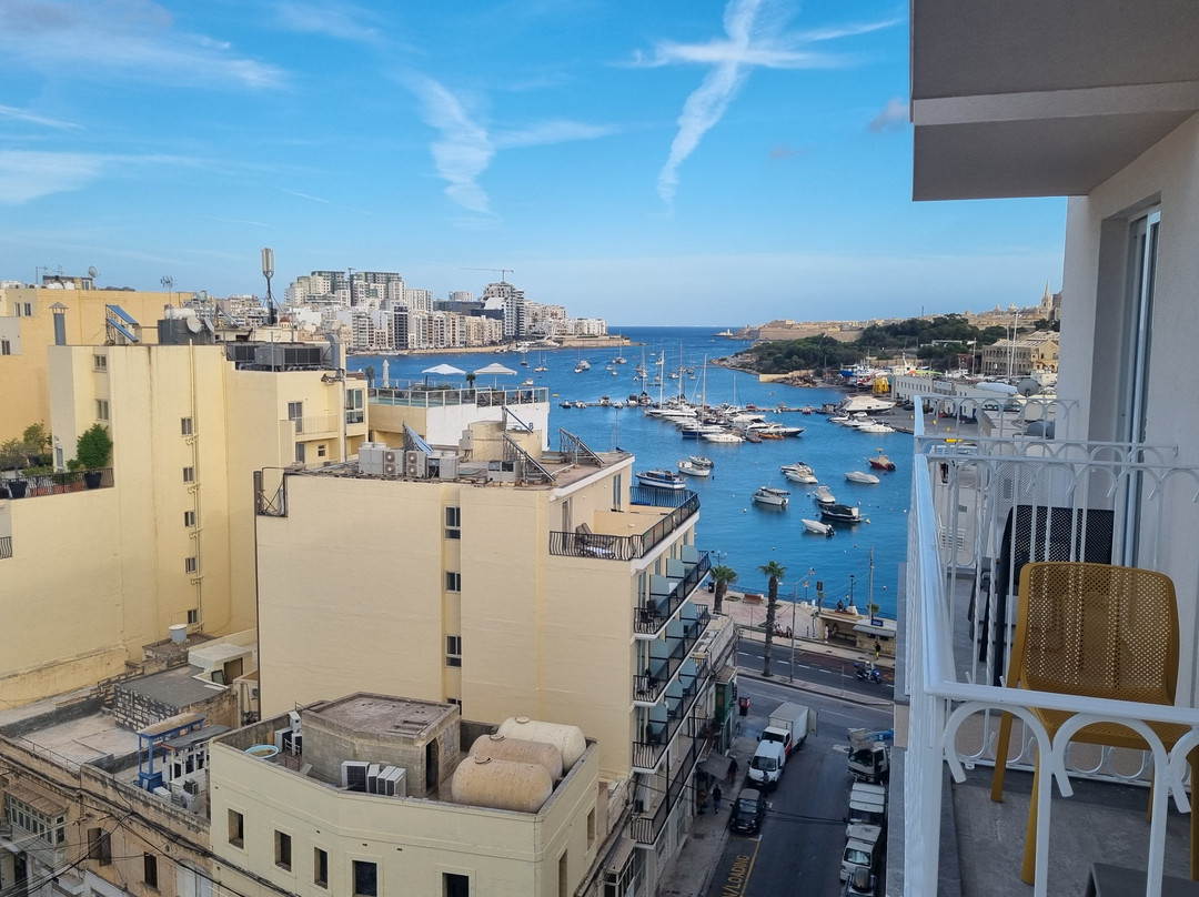 Alavits Hotel by ST Hotels主图