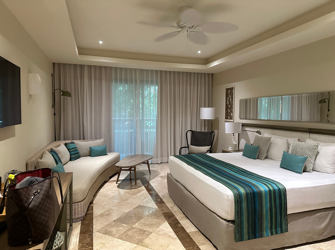 图卢姆加泰罗尼亚皇家成人专用酒店全包主图