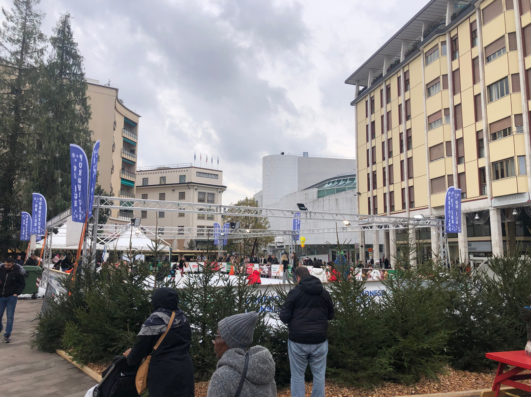 Piazzale XX Settembre-波代诺内必去景点