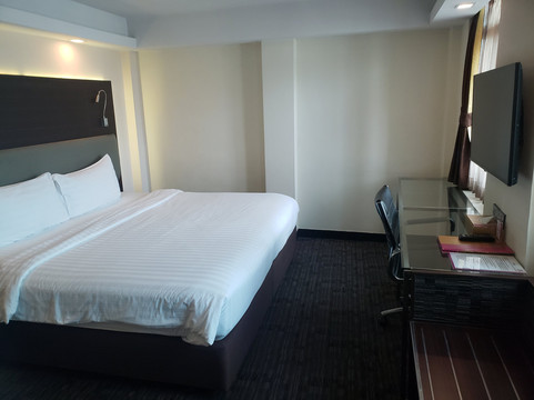 曼谷京华大酒店主图