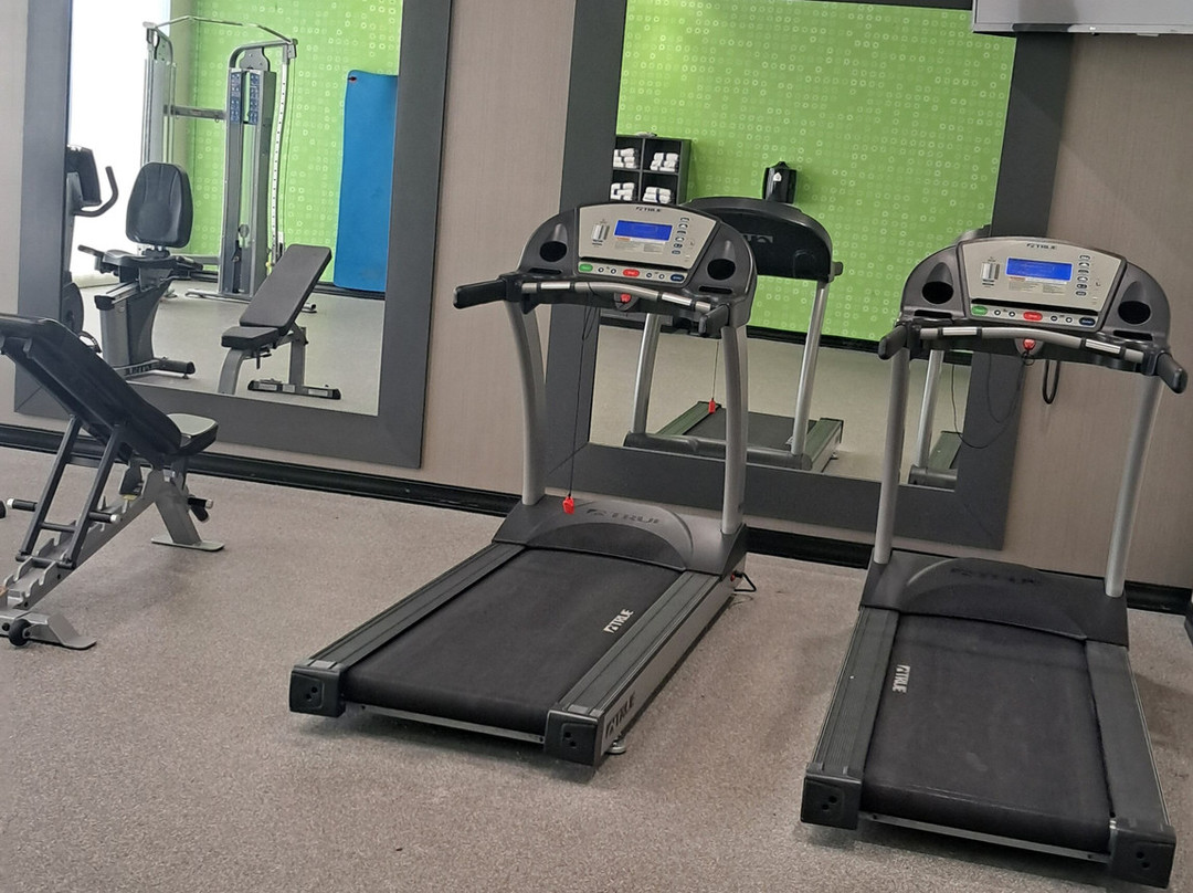 La Quinta Inn & Suites by Wyndham Terre Haute主图