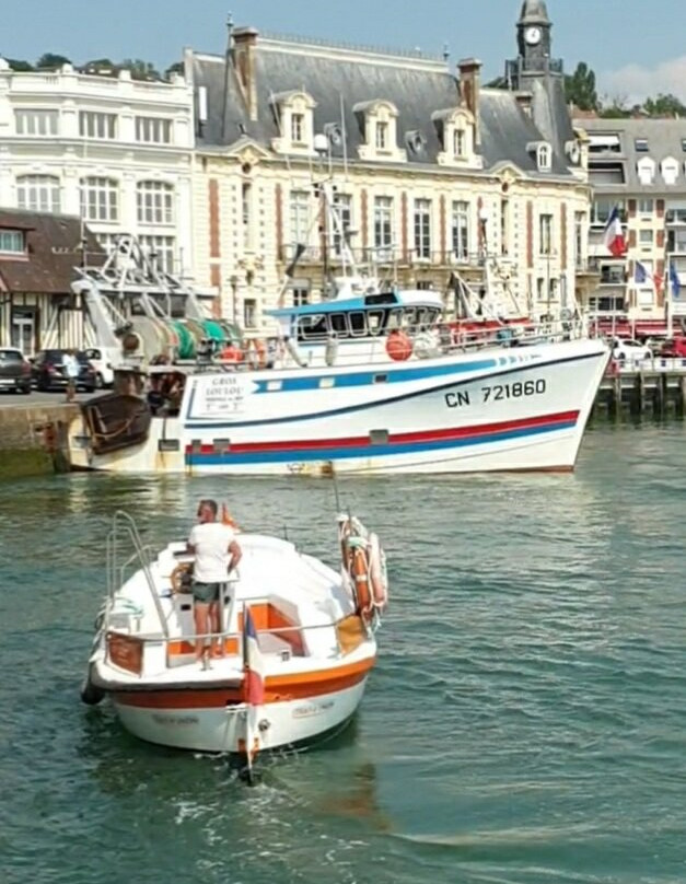 Le Bac de Trouville Deauville-特鲁维尔海滨城必去景点
