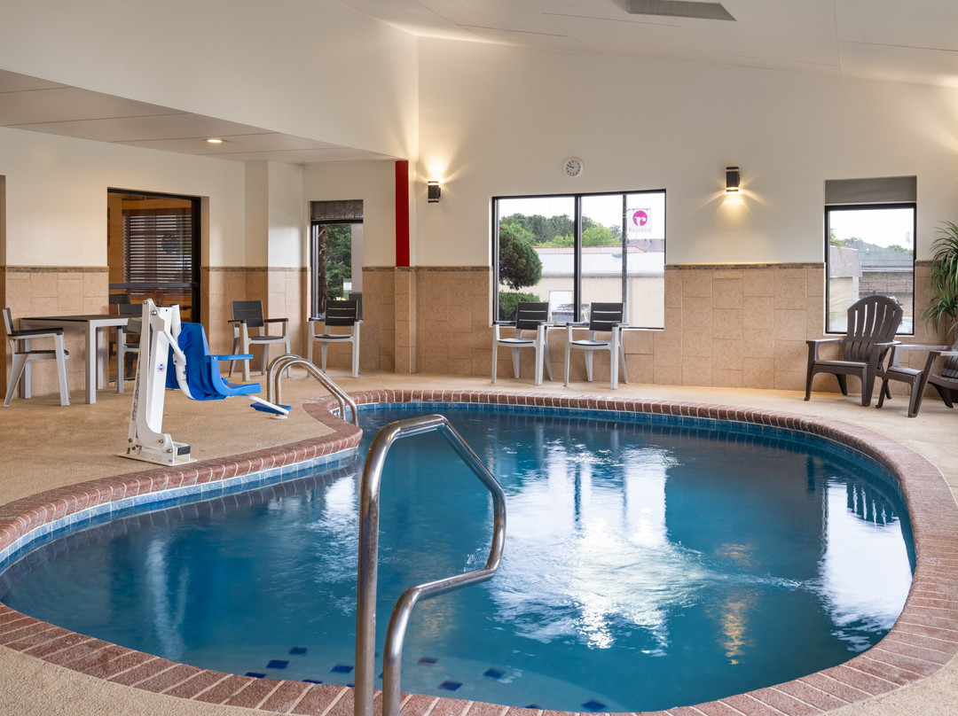 洛克斯特格罗夫丽米特德华美达酒店主图