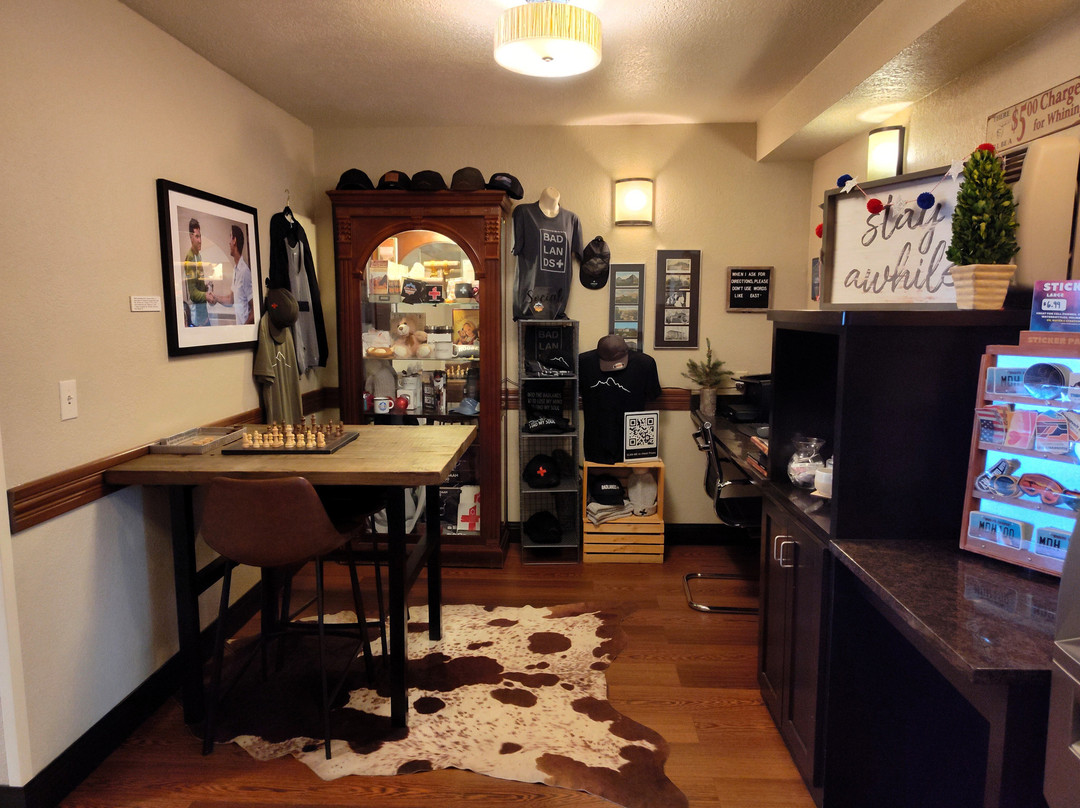 Roosevelt Inn & Suites主图