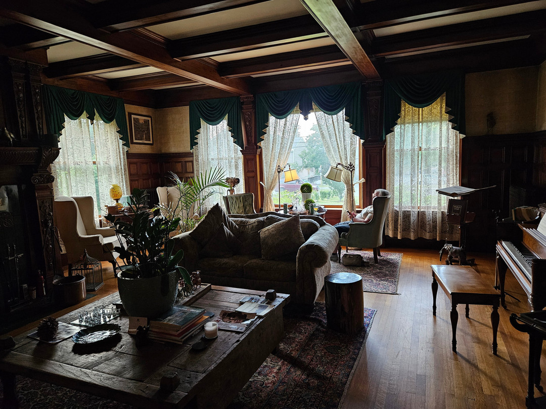 South Shire Inn主图