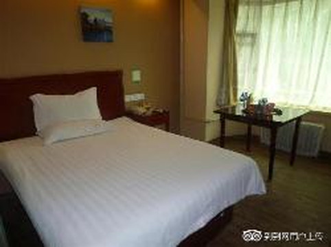 柏林派酒店(太原五一路山大二院店)主图