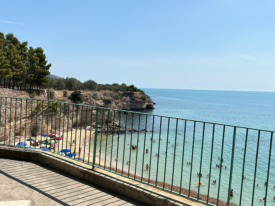Baia di Punta Rossa景点图片