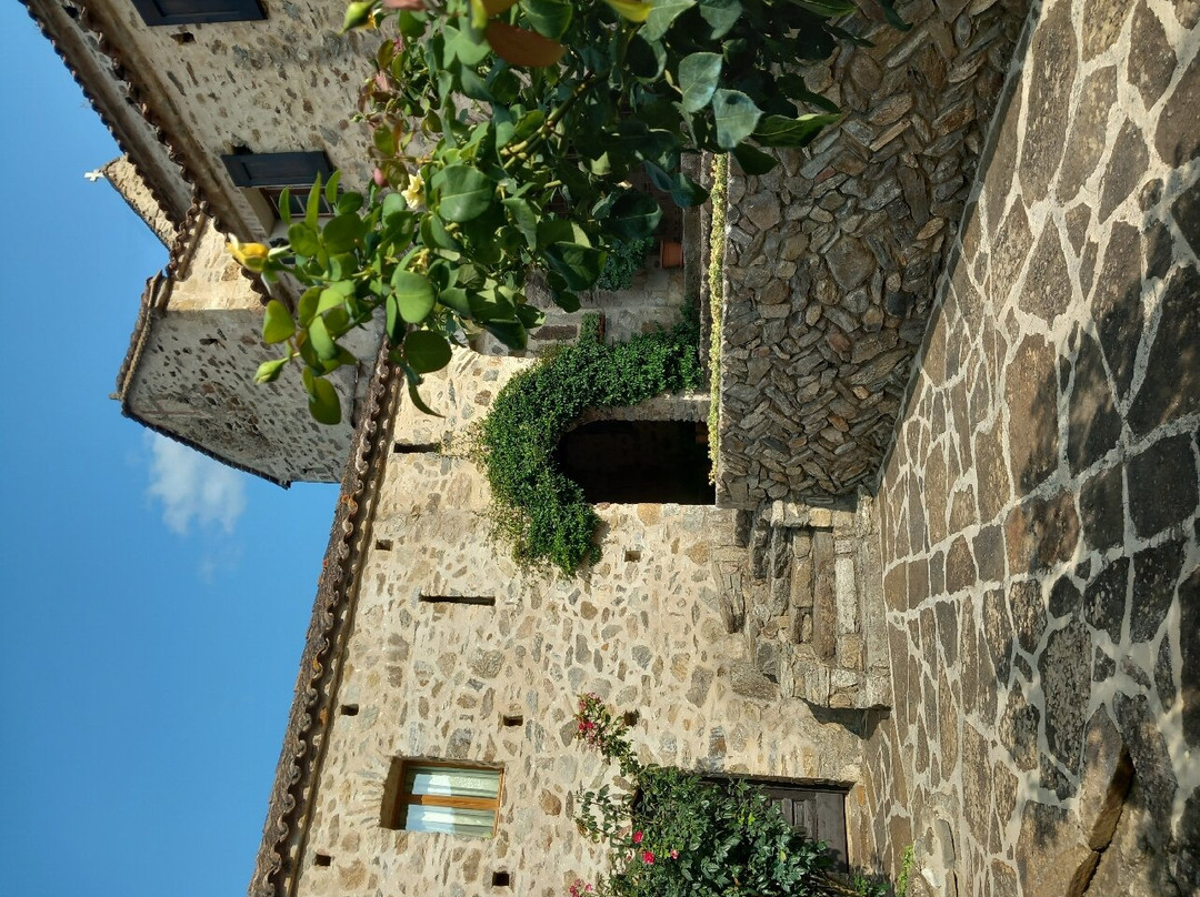 Prieuré Santa Maria del Vilar景点图片