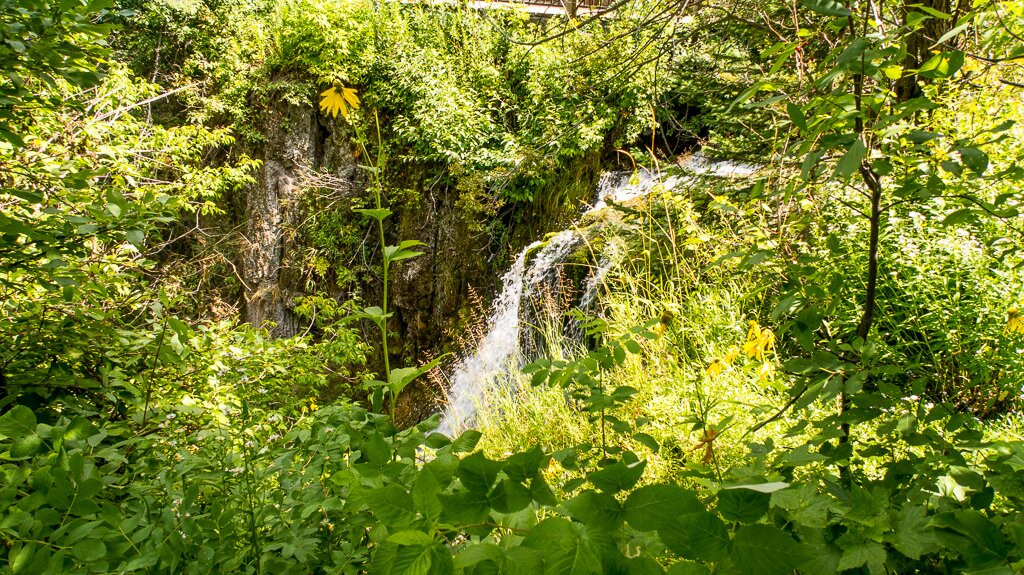 Roughlock Falls Nature Area-Savoy必去景点