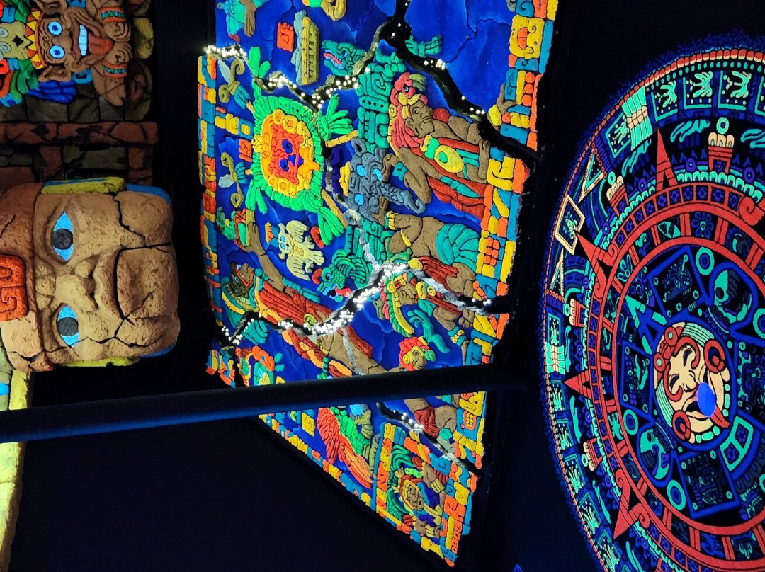 Alien Vacation Mini Golf Attraction-Medina必去景点