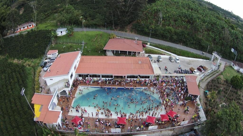 Sky Club Eco Hotel / Operador Turistico主图