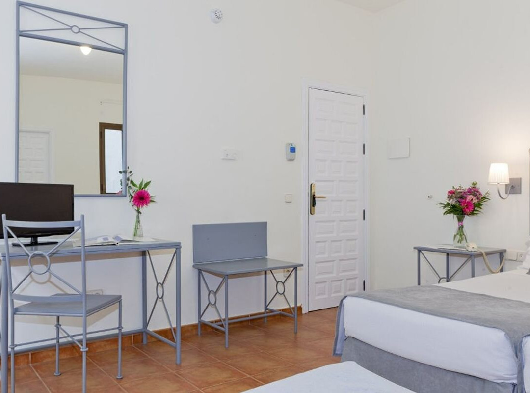 托莱多帝国酒店主图