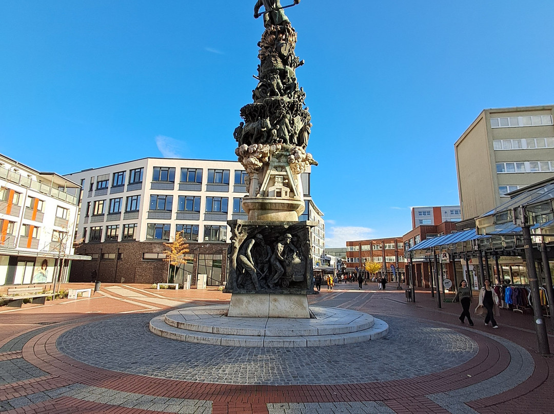 Stadtmonument Turm Der Arbeit-萨尔茨基特必去景点
