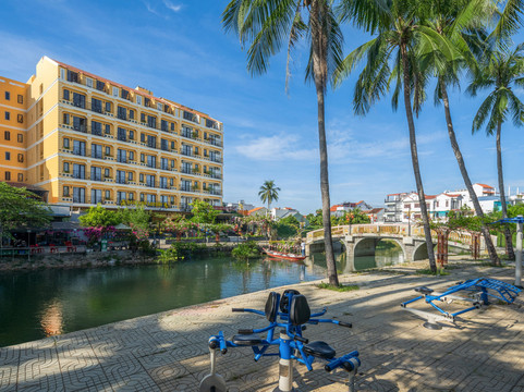 索鲁纳·安纳姆 - 会安放松艺术