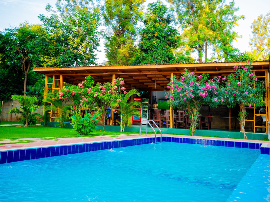 Nguchiro Palace Hotel