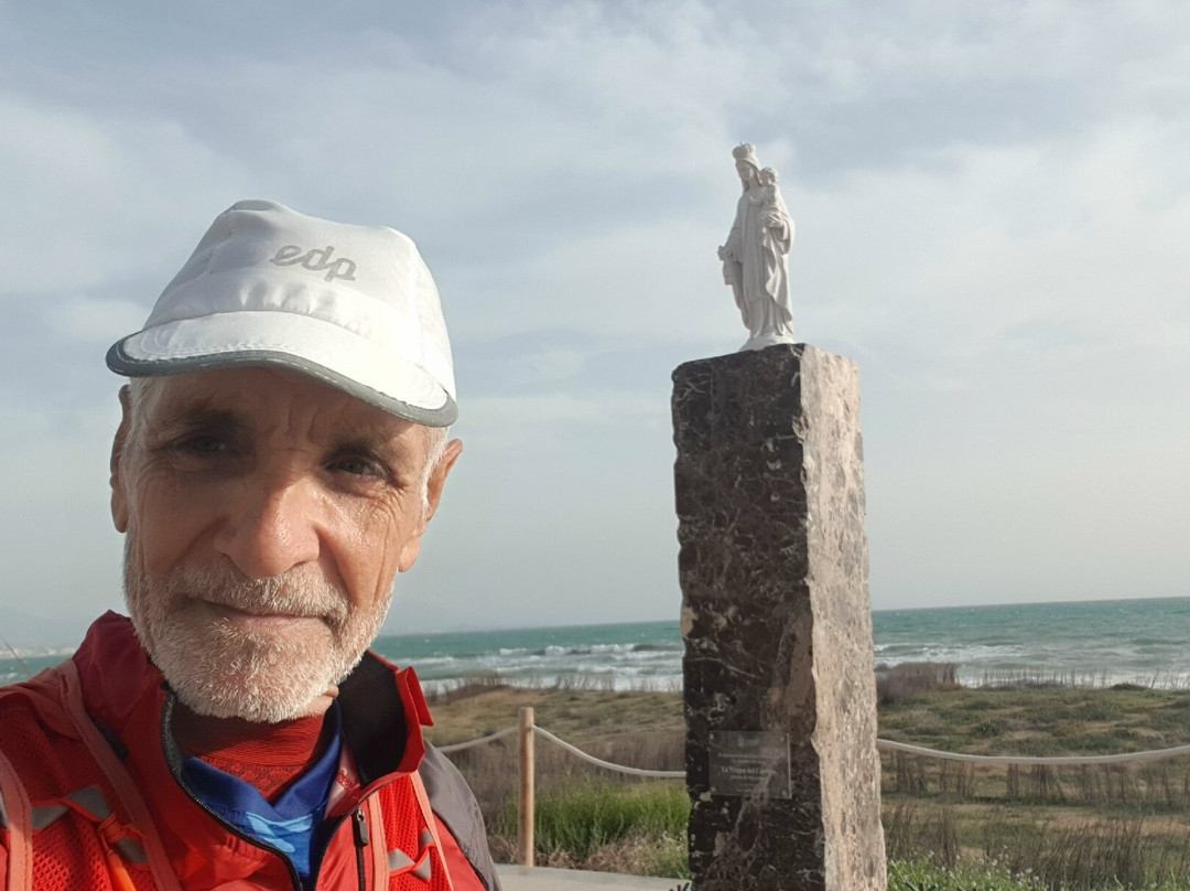 Escultura Vírgen Del Carmen-Los Arenales del Sol必去景点