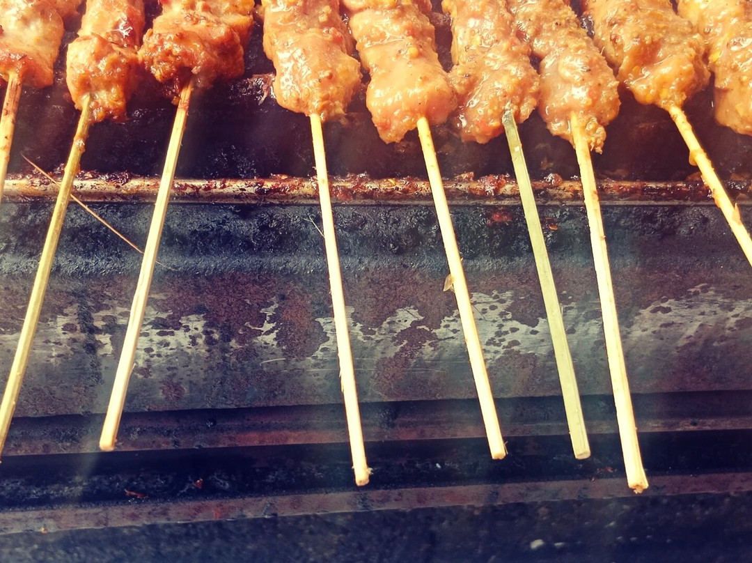 Guling Samsam Merekak