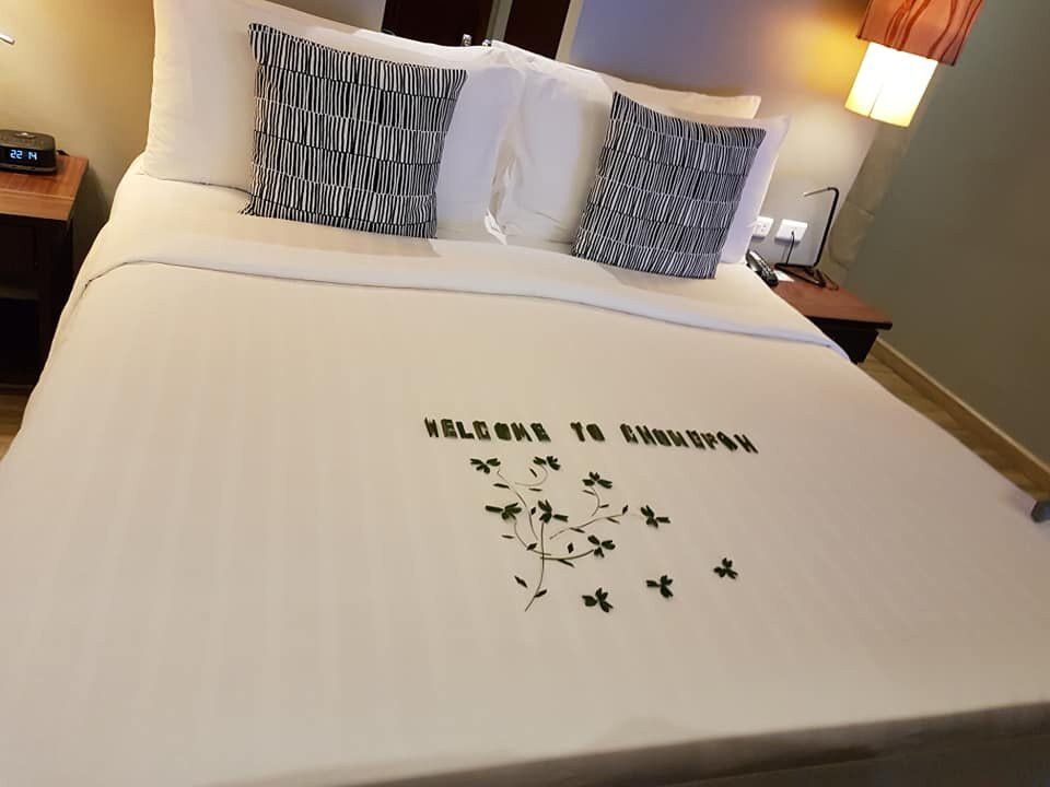 崇华考拉克度假酒店主图