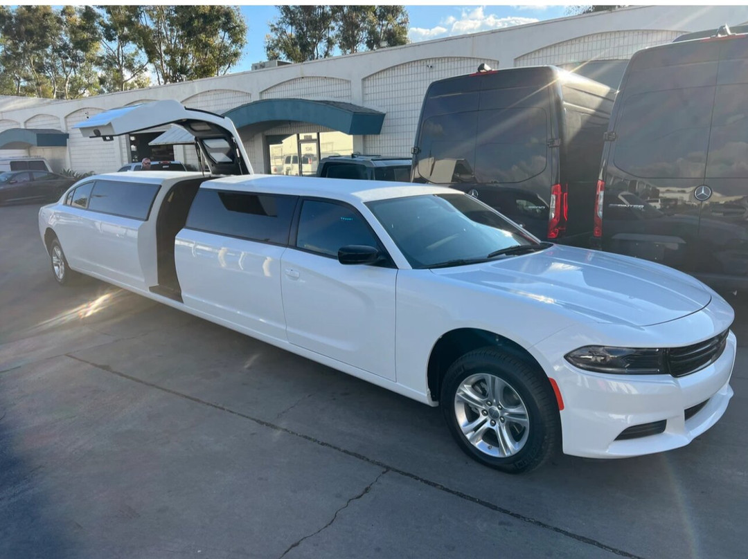 1st Class Car & Limousine Service景点图片