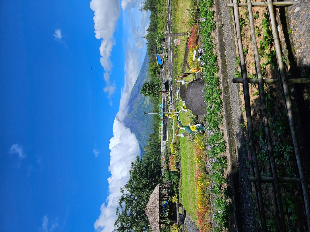 马荣火山-雷加斯皮必去景点