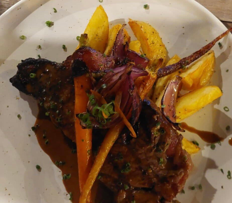 Mr Harvey's At Redcliffe