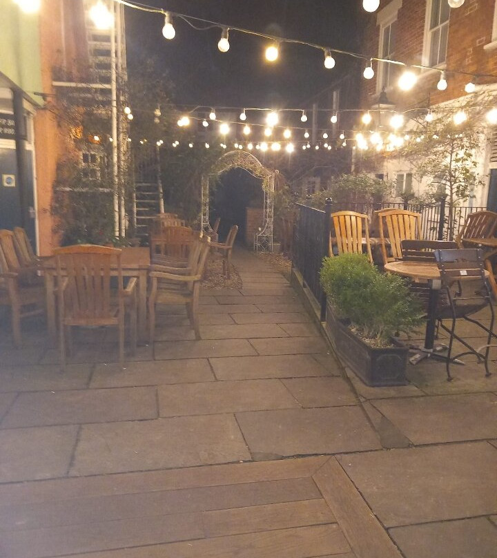 The Bull Hotel, Bridport主图