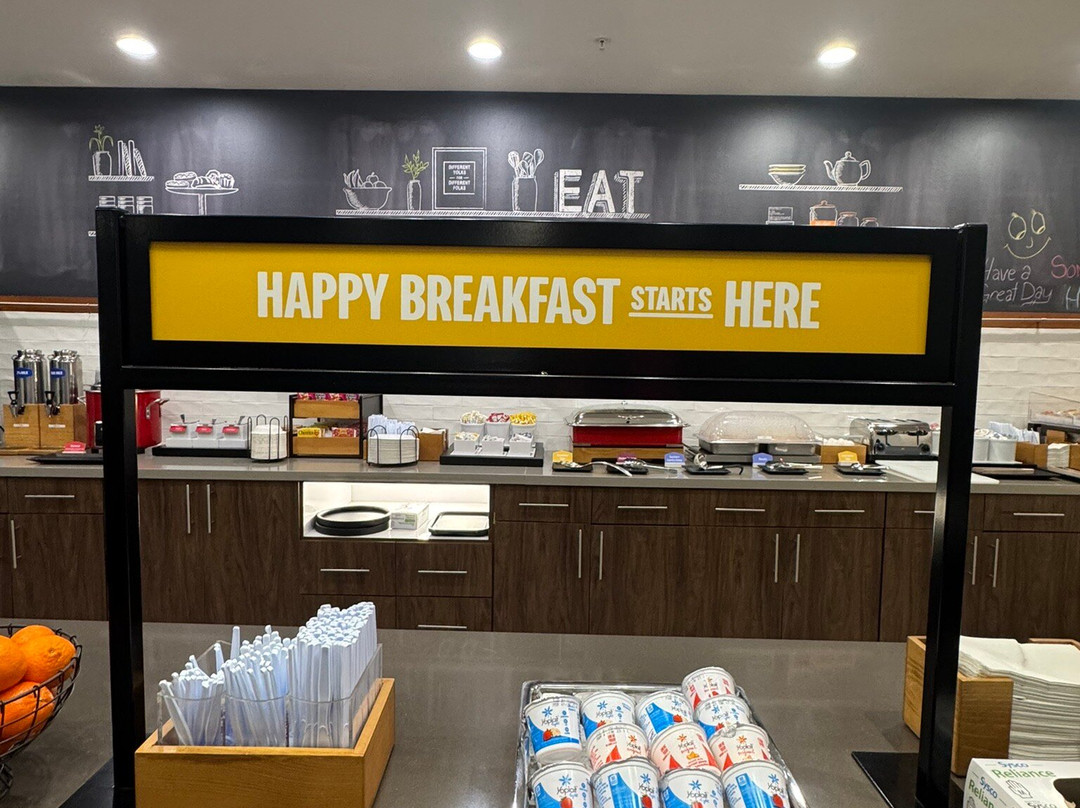 Hampton Inn Oak Grove Fort Campbell主图