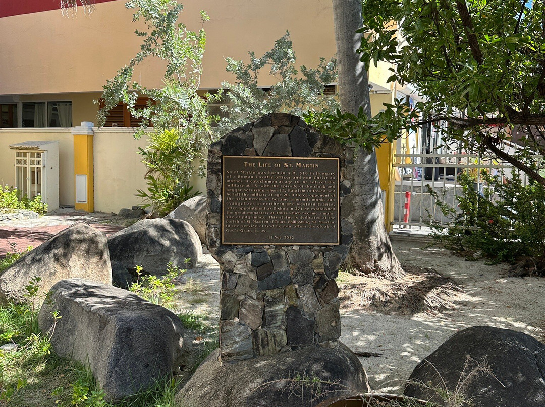 Saint Martin of Tours Church-菲利普斯堡必去景点