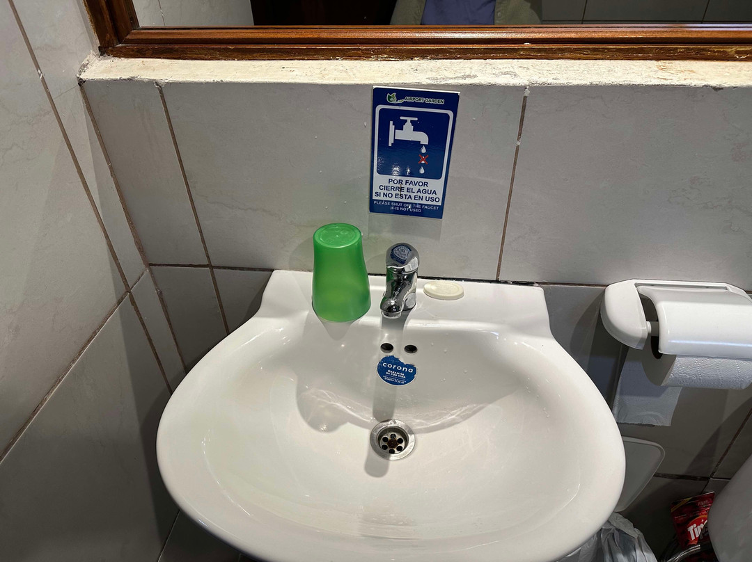 Hosteria Airport Garden主图