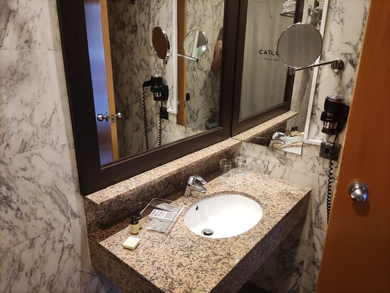 加泰罗尼亚卡斯泰尔奴酒店主图