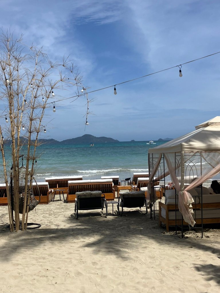 Ursula Beach Club-官方