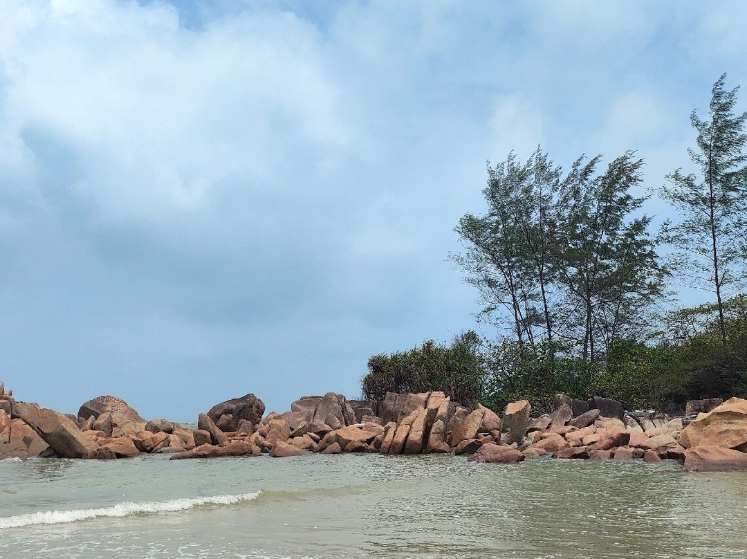 Penunjuk Beach-基惹必去景点