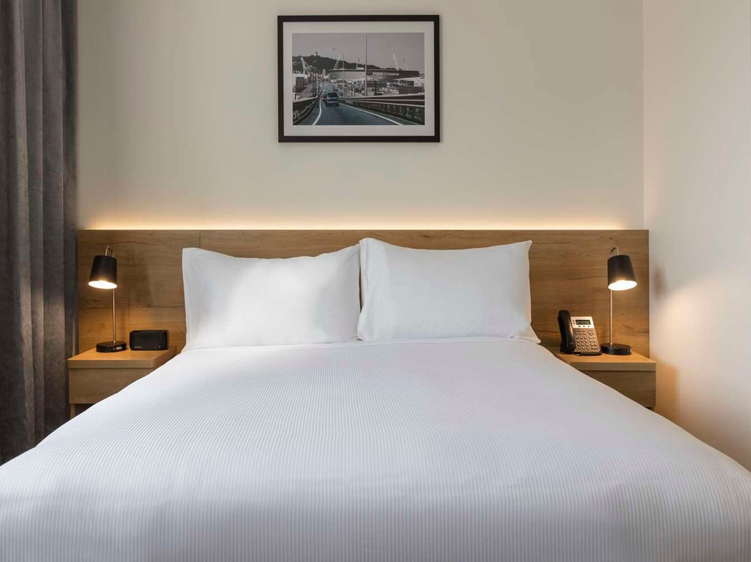 惠灵顿盛橡酒店