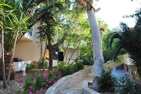 Maravel Sky Hotel主图