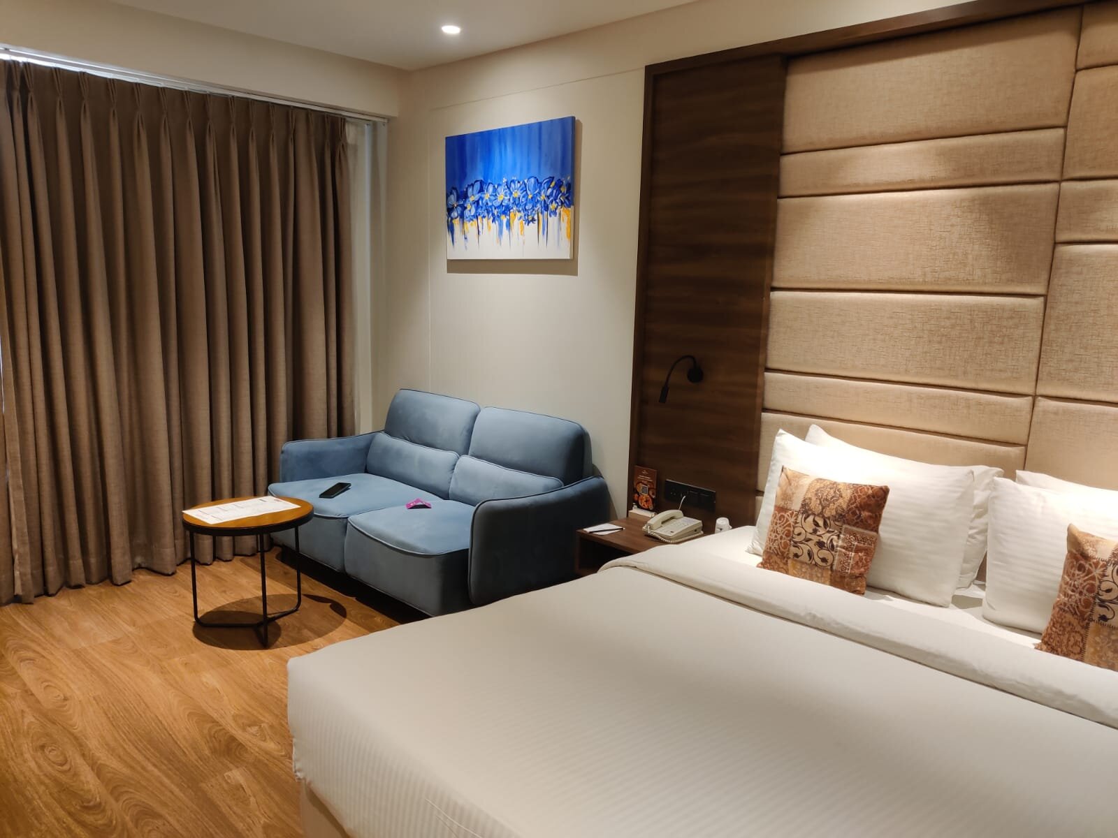 Regenta Fairlark Vadodara-客卧