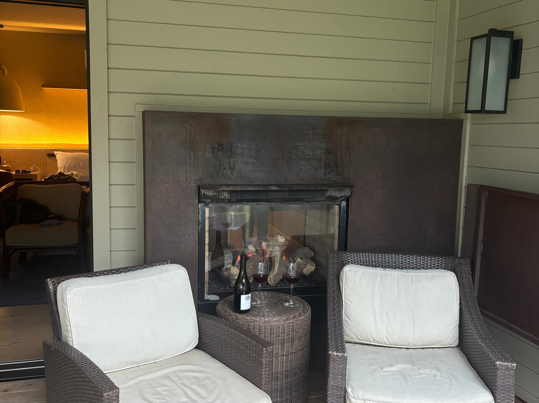 卡梅尔谷牧场酒店主图